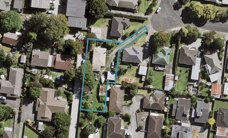 33 Te Kanawa Crescent, Henderson, Auckland - Carousel 1