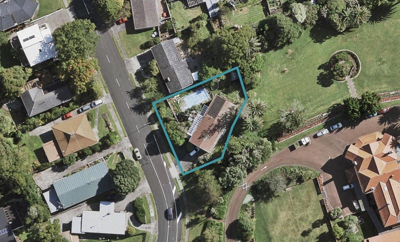 5 Dennis Avenue, Hillpark, Auckland - Carousel 1