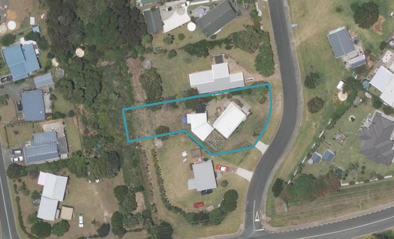 1 Kanuka Place, Mangawhai Heads, Mangawhai - Carousel 1