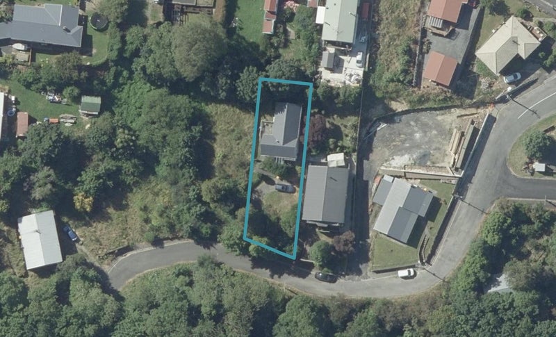 9 Lindsay Road, Caversham, Dunedin - Carousel 1