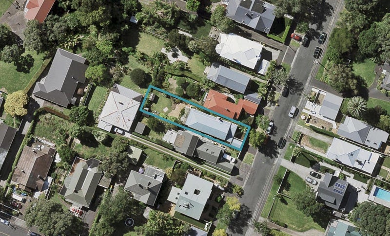 5 Glen Road, Stanley Point, Auckland - Carousel 1