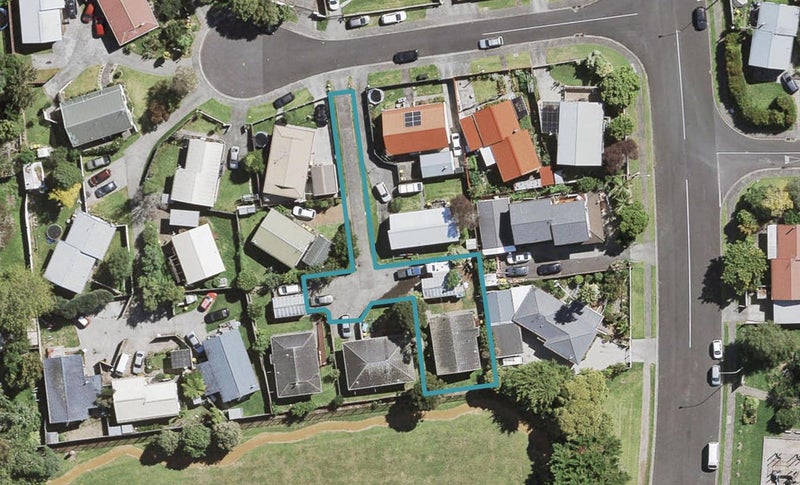 6 Ireland Place, Ranui, Auckland - Carousel 1