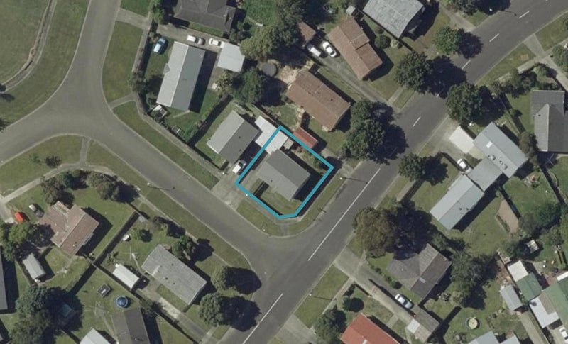 2 Chelmarsh Place, Highbury, Palmerston North - Carousel 1