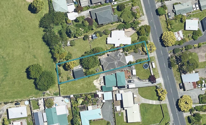 110 Koutu Road, Kawaha Point, Rotorua - Carousel 1
