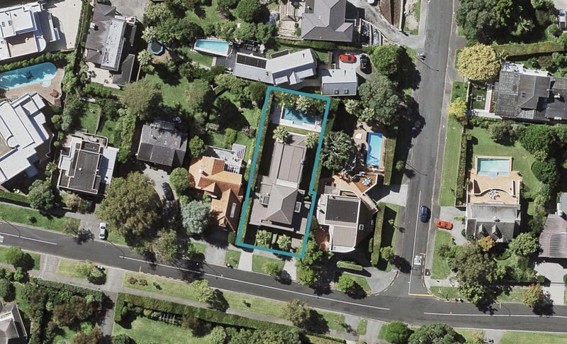 92 Godden Crescent, Mission Bay, Auckland - Carousel 1