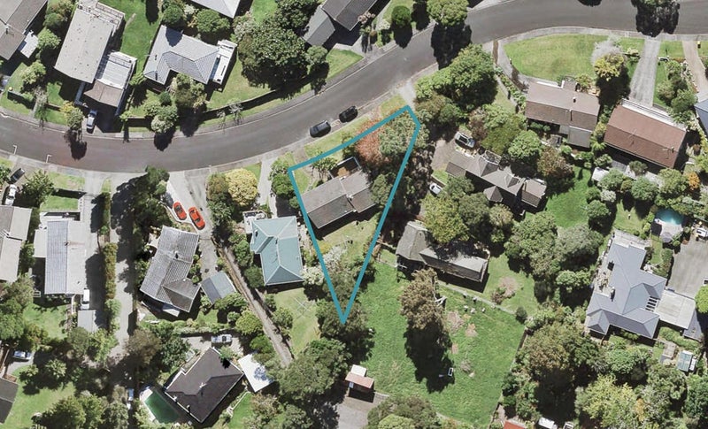 22 Lemnos Place, Titirangi, Auckland - Carousel 1