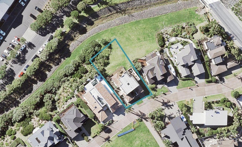 7 Tui Brae, Beachlands, Auckland - Carousel 1