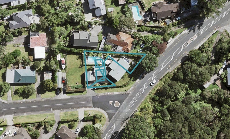 281A Titirangi Road, Titirangi, Auckland - Carousel 1