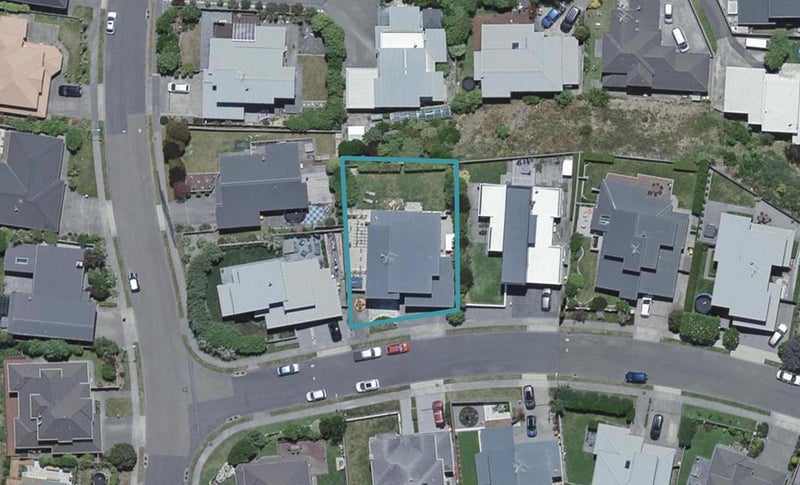 3 Sedgley Grove, Churton Park, Wellington - Carousel 1
