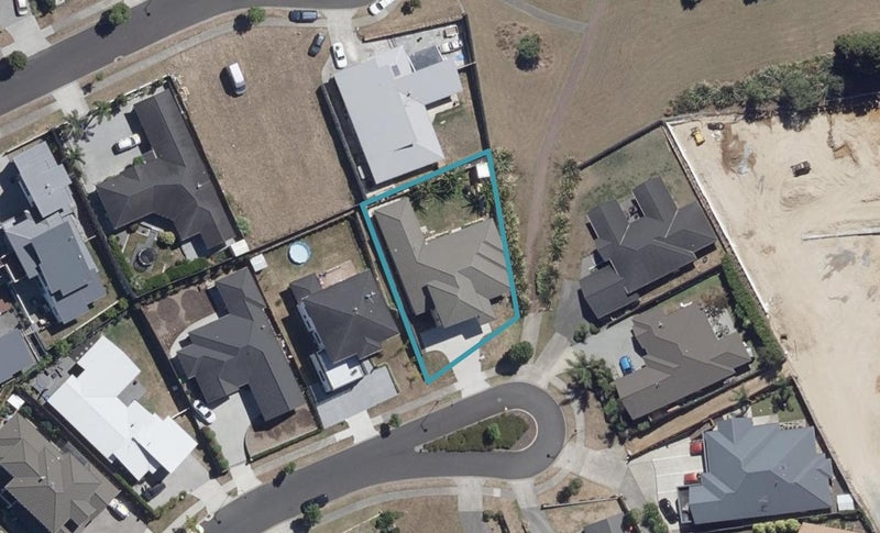 37 Heathfield Avenue, Huntington, Hamilton - Carousel 1