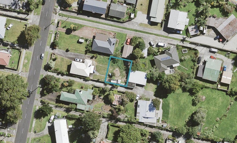 60D Woodglen Road, Glen Eden, Auckland - Carousel 1