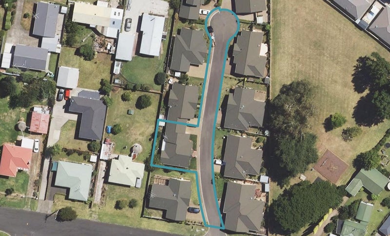2 Coulston Place, Riverdale, Gisborne - Carousel 1