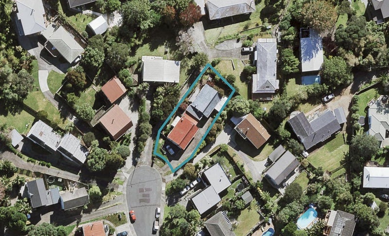1/15 Capilano Place, Glenfield, Auckland - Carousel 1