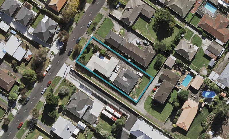 1/17 Central Avenue, Papatoetoe, Auckland - Carousel 1