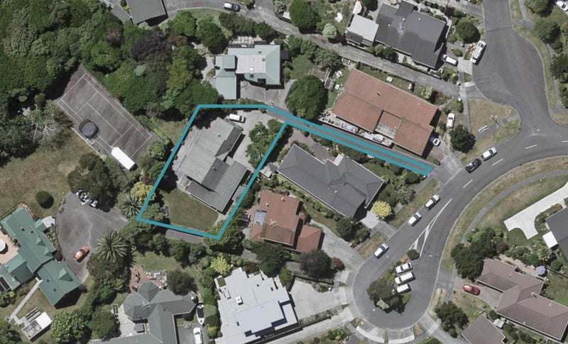 9 Hurunui Street, Waikanae, Waikanae - Carousel 1