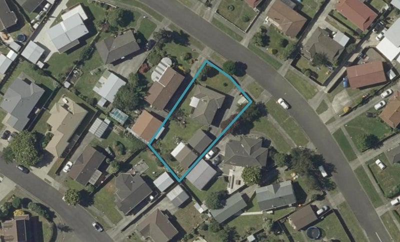 9 Cedar Grove, Highbury, Palmerston North - Carousel 1