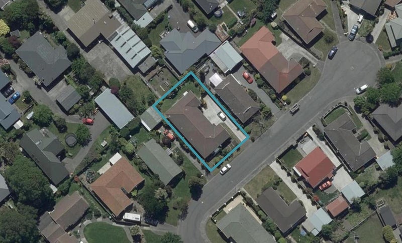 2/19 Resolution Place, Bryndwr, Christchurch - Carousel 1