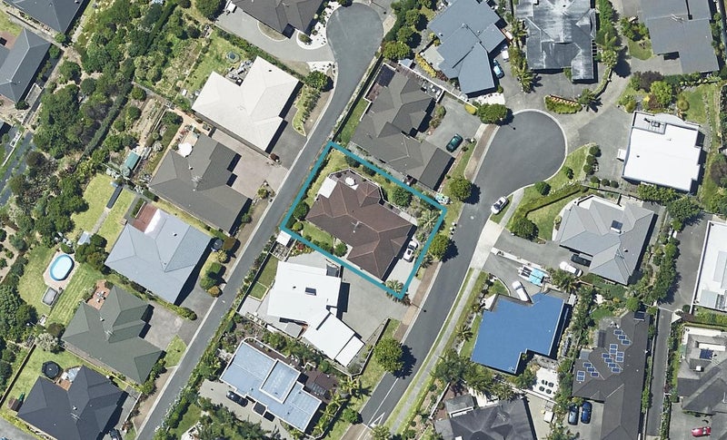 7 La Cuesta Close, Bethlehem, Tauranga - Carousel 1
