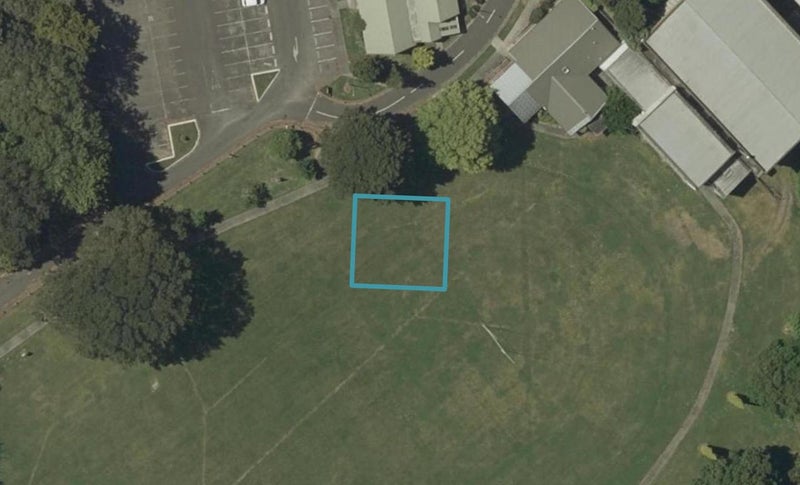 27 Memorial Drive, Hokowhitu, Palmerston North - Carousel 1