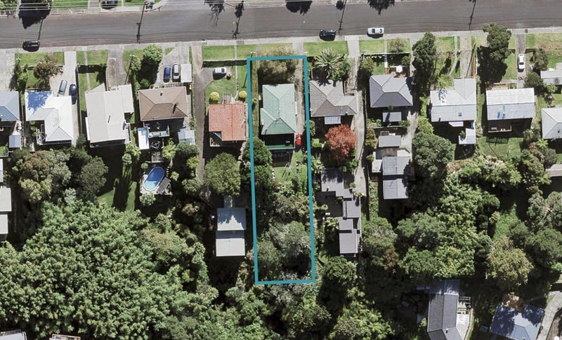 17 Fordham Street, Beach Haven, Auckland - Carousel 1