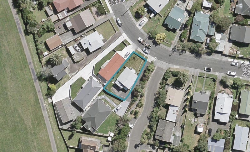 19 Randwick Crescent, Moera, Lower Hutt - Carousel 1