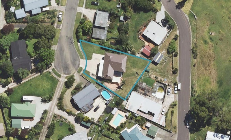 6 Turanga Street, Kaiti, Gisborne - Carousel 1