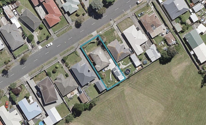 220 Taita Drive, Avalon, Lower Hutt - Carousel 1