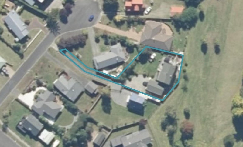 11 Yasmin Lane, Kinloch, Taupō - Carousel 1