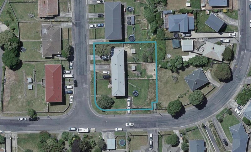 27 Taiaroa Street, Strathmore Park, Wellington - Carousel 1