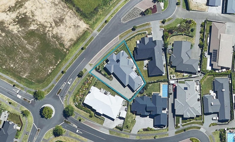 48 Saint Michaels Avenue, Bethlehem, Tauranga - Carousel 1