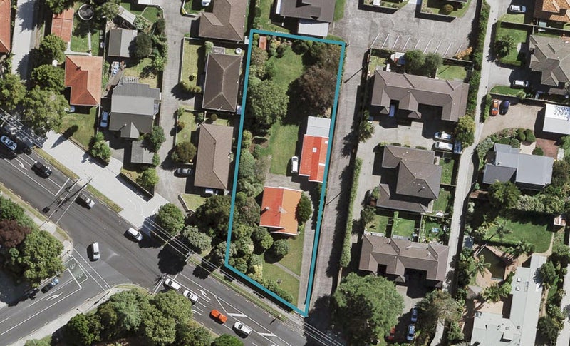 37 Swanson Road, Henderson, Auckland - Carousel 1
