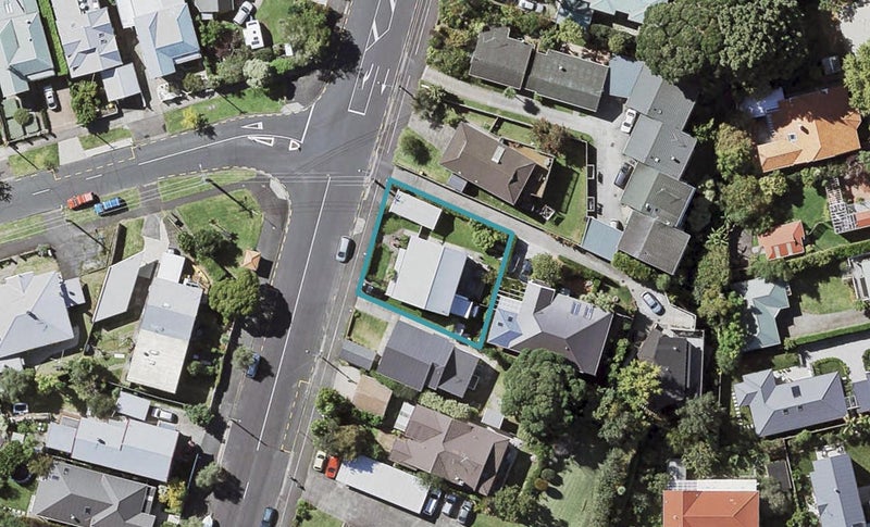 44 Vauxhall Road, Devonport, Auckland - Carousel 1