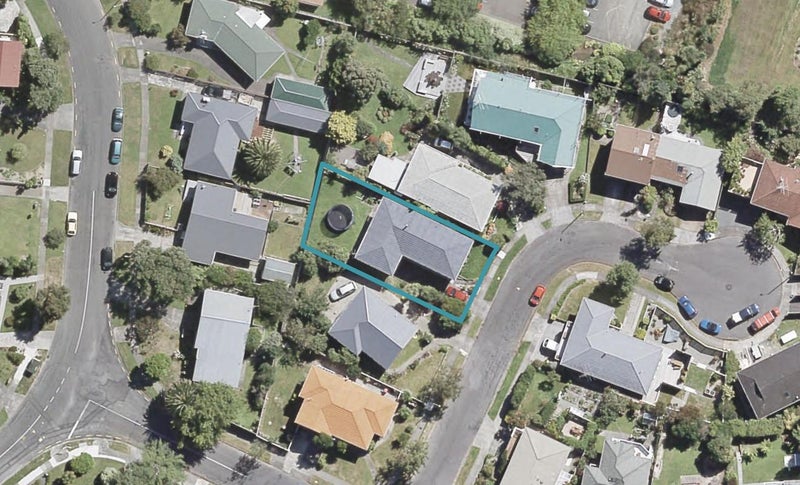 3 St Francis Grove, Waterloo, Lower Hutt - Carousel 1