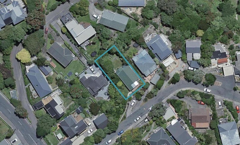 82 Ranui Crescent, Khandallah, Wellington - Carousel 1