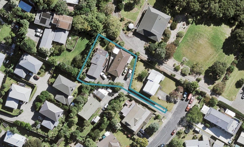 2/26 Kotinga Avenue, Glen Eden, Auckland - Carousel 1