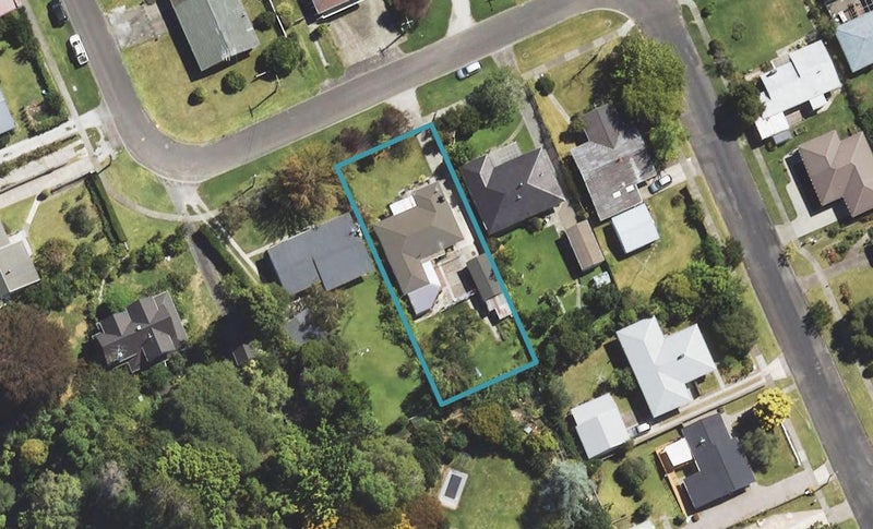 15 Kingsley Street, Whataupoko, Gisborne - Carousel 1