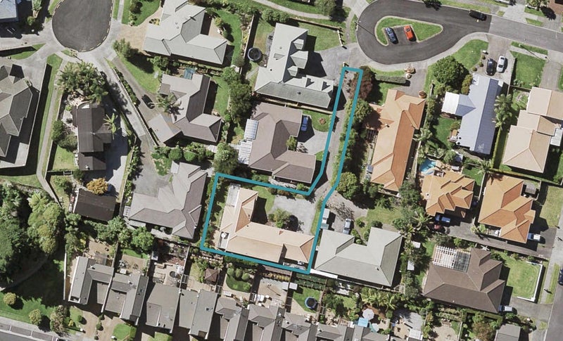 10 Hagen Close, Golflands, Auckland - Carousel 1