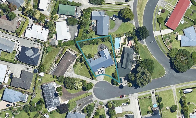 27 Lynwood Place, Brookfield, Tauranga - Carousel 1