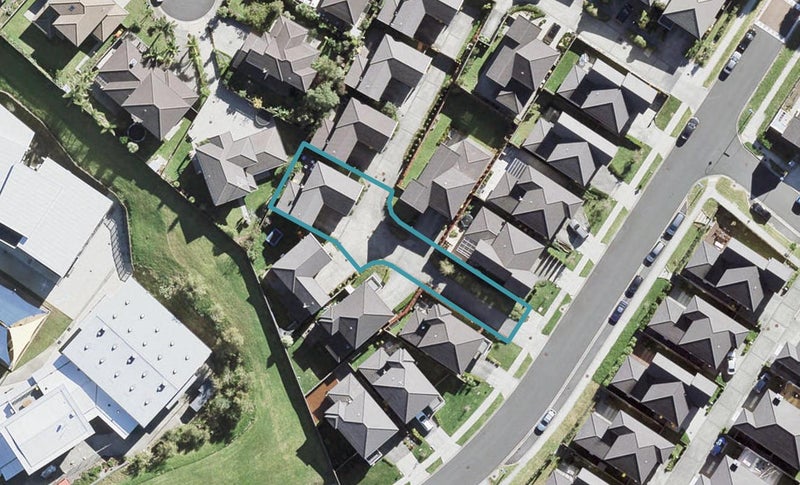 75 Fields Parade, Oteha, Auckland - Carousel 1