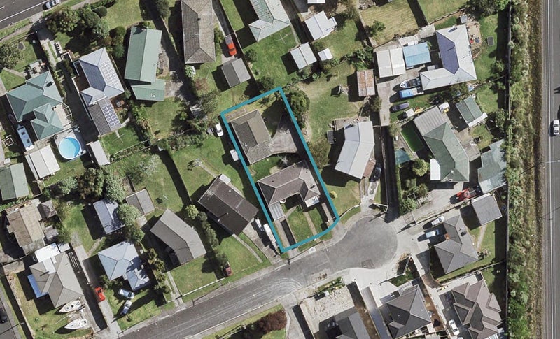 10 Jenkins Place, Manurewa East, Auckland - Carousel 1