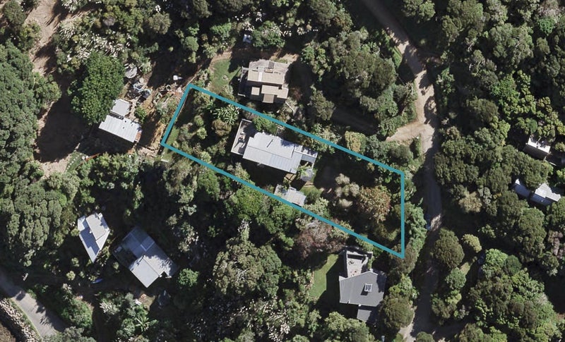 69 Makora Avenue, Oneroa, Waiheke Island - Carousel 1