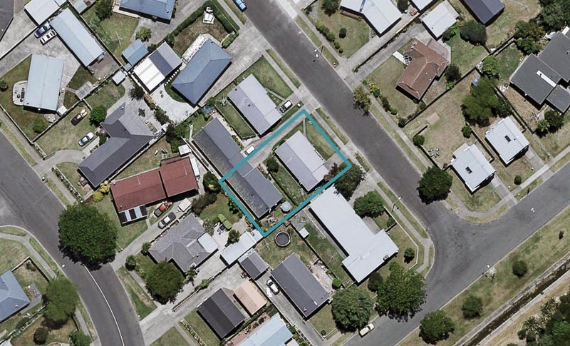 41 Duckworth Crescent, Greenmeadows, Napier - Carousel 1