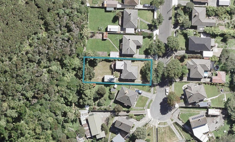 15 Boyd Grove, Naenae, Lower Hutt - Carousel 1