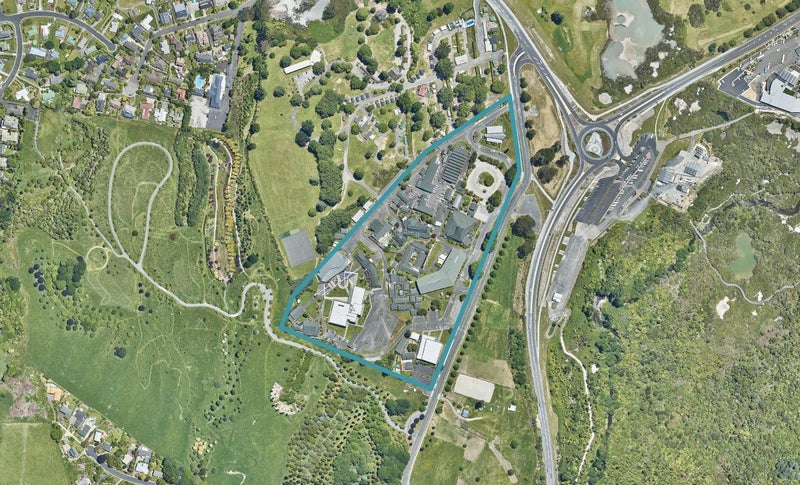 1 Mokoia Drive, Tihiotonga, Rotorua - Carousel 1