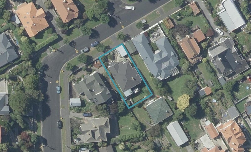 19 Valpy Street, Saint Clair, Dunedin - Carousel 1