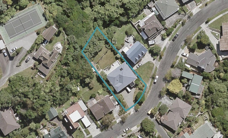 9 Stanhope Grove, Korokoro, Lower Hutt - Carousel 1