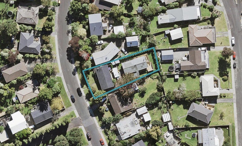 2/42 Kia Ora Road, Beach Haven, Auckland - Carousel 1