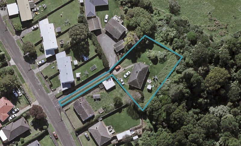15C Miro Street, Merrilands, New Plymouth - Carousel 1