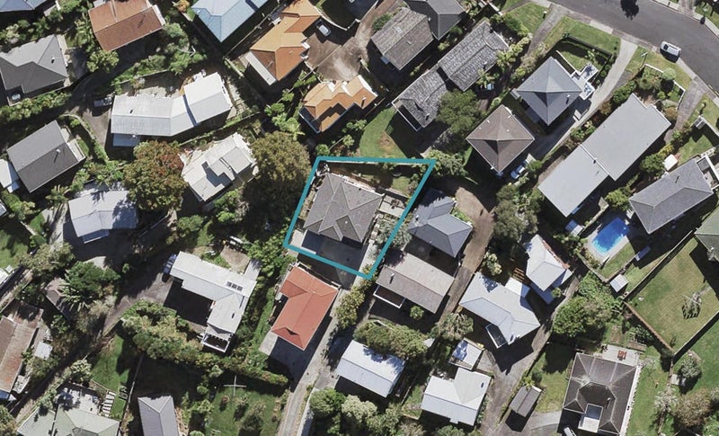 77A Monarch Avenue, Hillcrest, Auckland - Carousel 1