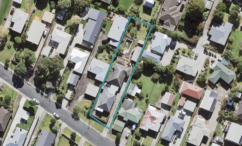 1/9 Albert Road, Kelston, Auckland - Carousel 1